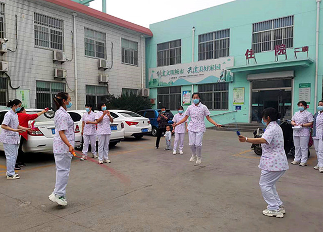  山东滕州龙泉白衣卫士趣味小游戏欢庆护士节