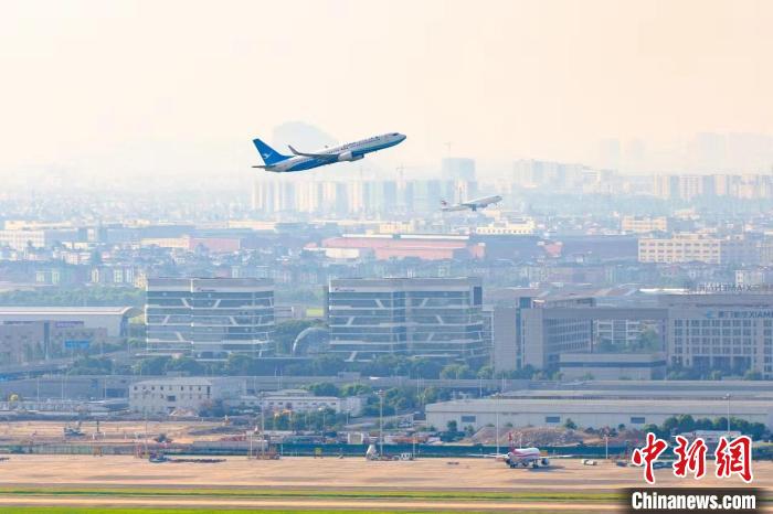 “比翼双飞”试运行三年杭州机场双跑道正式独立运行